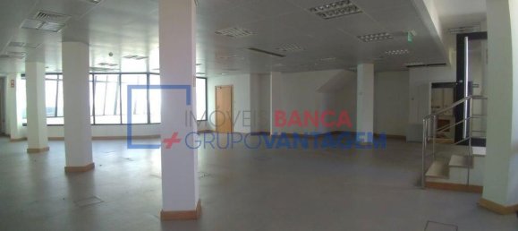 1224m² Building in Vila Real, Portugal No. 70793 6