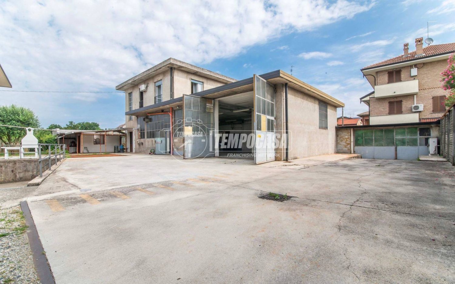 Apartamento T2 em Limbiate, Italy N.º 283352