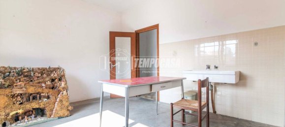 Apartamento T2 em Limbiate, Italy N.º 283352 10