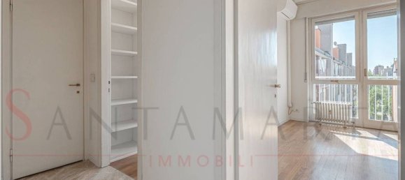 2 Schlafzimmer Wohnung in Milan, Italy, Nr. 310017 10