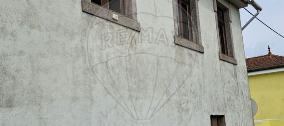 2 Schlafzimmer Haus in Maia, Portugal, Nr. 181015 2