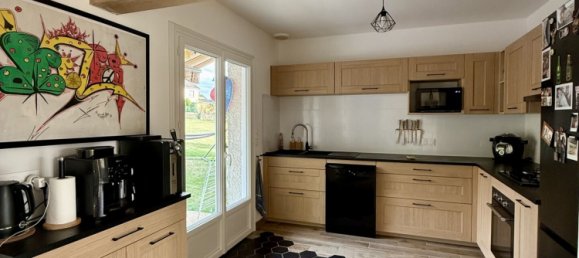 Casa de 4 dormitorios en Le Breuil, France No. 327581 9