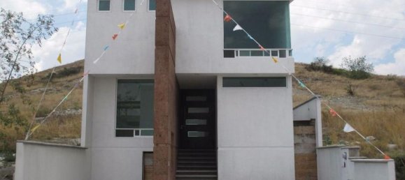 3 bedrooms House in Queretaro, Mexico No. 173941 2