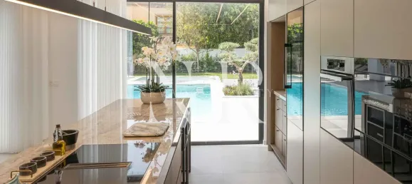 4 bedrooms Villa in Marbella, Spain No. 180336 14