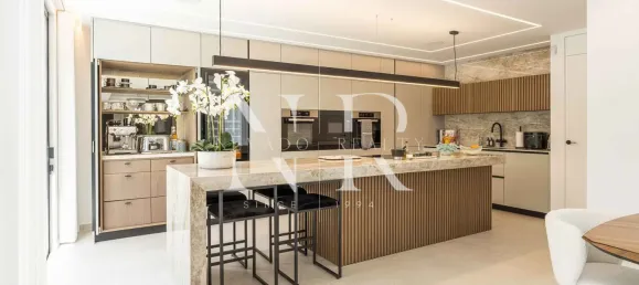 4 bedrooms Villa in Marbella, Spain No. 180336 2