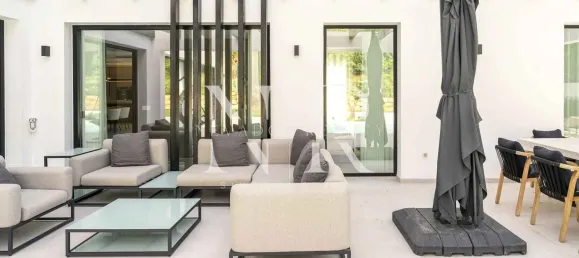 4 bedrooms Villa in Marbella, Spain No. 180336 8