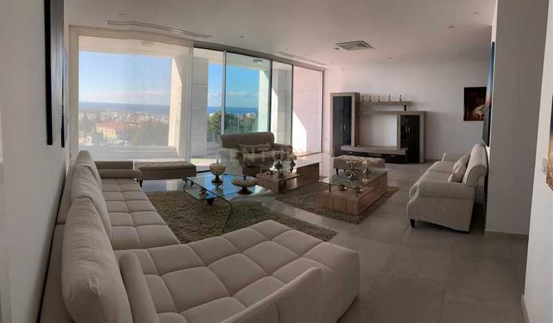 3 bedrooms Apartment in Paphos, Cyprus No. 10938