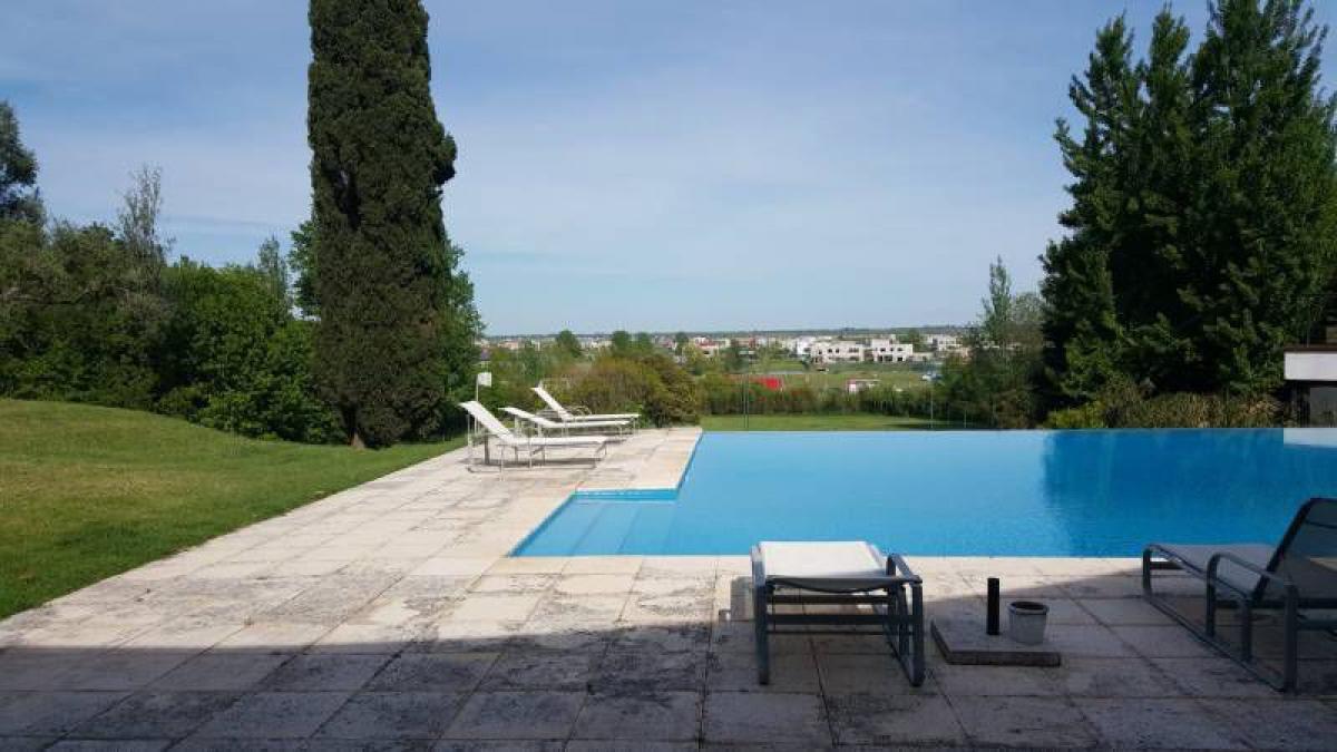 6 غرف نوم منزل في Escobar, Argentina رقم 53189