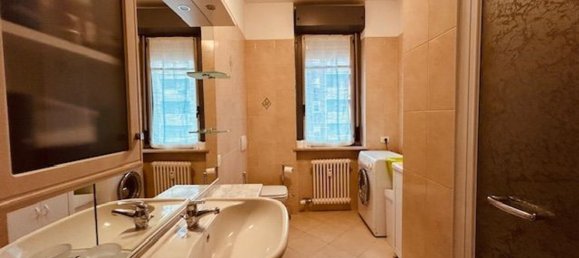 3 rooms Apartment in Alzano Lombardo, Italy No. 213946 8