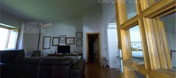 9-Zimmer Wohnung in Gonzaga, Italy, Nr. 186654 5