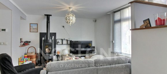 3 bedrooms House in Lille, France No. 239677 3