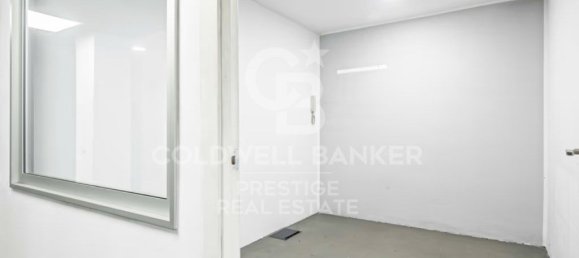 192m² Commercial property in Barcelona, Spain No. 21012 13