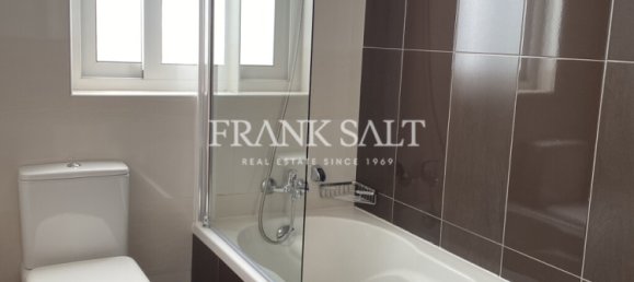 2 bedrooms Penthouse in Sliema, Malta No. 4049 24