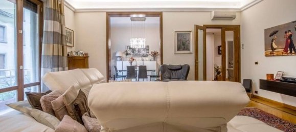 4 bedrooms Apartment in Florence, Italy No. 162085 31