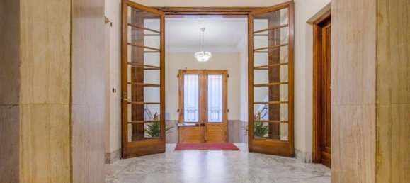 4 bedrooms Apartment in Florence, Italy No. 162085 22
