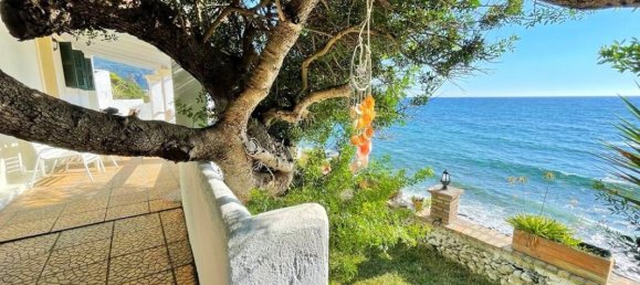 2 bedrooms Villa in Corfu, Greece No. 8250 2