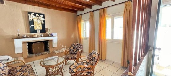 2 bedrooms Villa in Corfu, Greece No. 8250 10