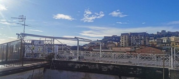 Квартира с 2 спальнями в Неаполь, Италия № 327737 2