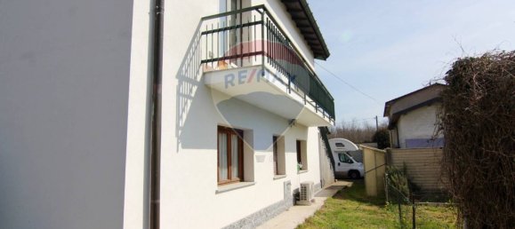 Вилла с 2 спальнями в Бьяндронно, Италия № 377053 20