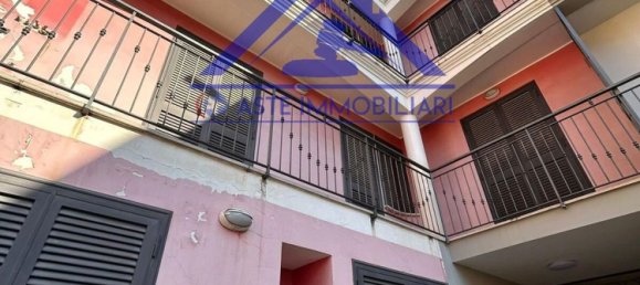 3 rooms Apartment in Marcianise, Italy No. 7585 4