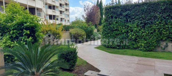 Офис 280м² в Рим, Италия № 315084 4