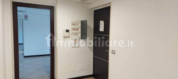 Офис 280м² в Рим, Италия № 315084 12