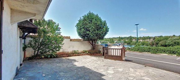 Casa de 4 dormitorios en Champagne-sur-Seine, France No. 333380 3