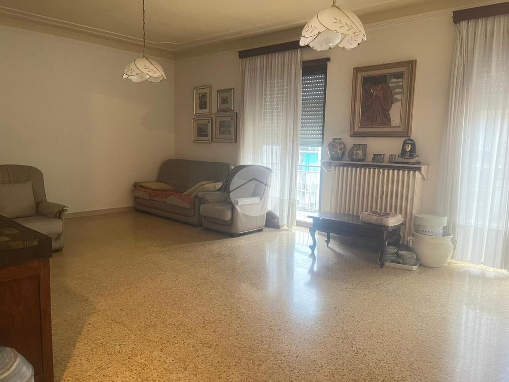 3 bedrooms Apartment in Gassino Torinese, Italy No. 148629