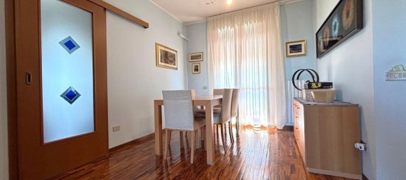 Apartamento T4 em Desio, Italy N.º 364346 28