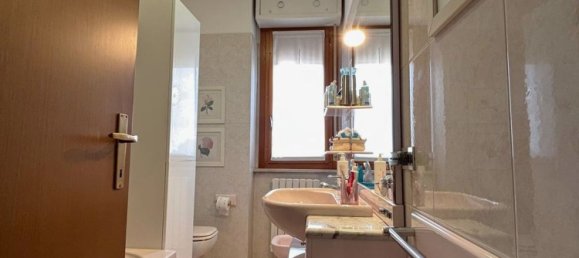 Apartamento T4 em Desio, Italy N.º 364346 16