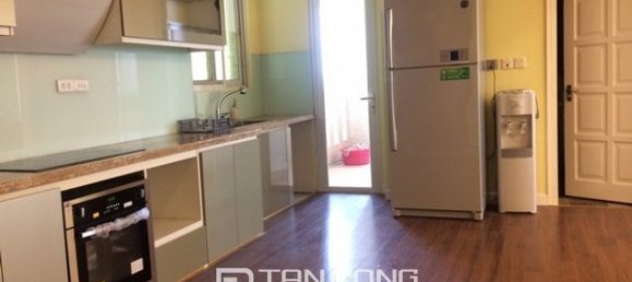 3 bedrooms Apartment in Tay Ho, Vietnam No. 1095 4