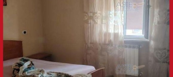 5 bedrooms Apartment in Rome, Italy No. 330825 5