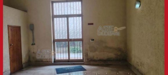 5 bedrooms Apartment in Rome, Italy No. 330825 45
