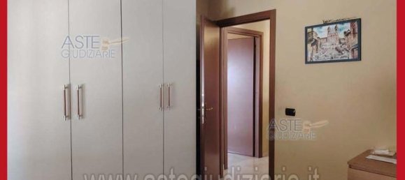5 bedrooms Apartment in Rome, Italy No. 330825 7