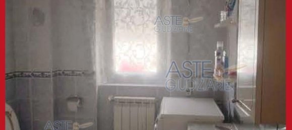 5 bedrooms Apartment in Rome, Italy No. 330825 22