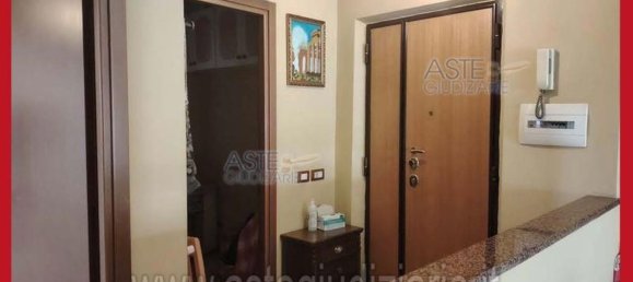 5 bedrooms Apartment in Rome, Italy No. 330825 15