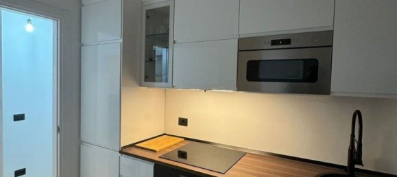 3 rooms Apartment in Milan, Italy No. 248854 2
