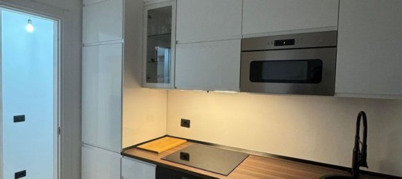 3 rooms Apartment in Milan, Italy No. 248854 6