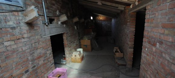 Apartamento de 4 divisões em Montale, Italy N.º 110835 27