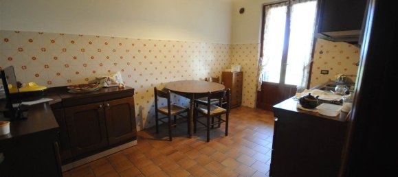 Apartamento de 4 divisões em Montale, Italy N.º 110835 4