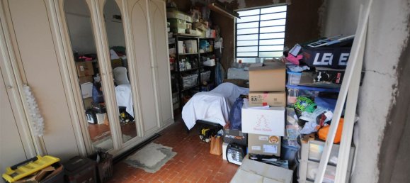 Apartamento de 4 divisões em Montale, Italy N.º 110835 24