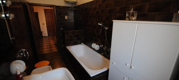 Apartamento de 4 divisões em Montale, Italy N.º 110835 15