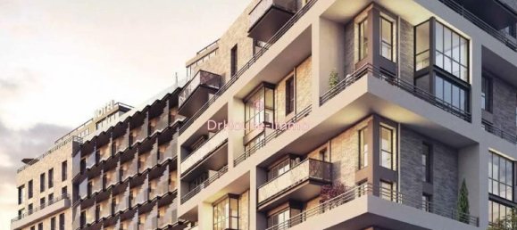 3 Schlafzimmer Wohnung in Suresnes, France, Nr. 165096 21