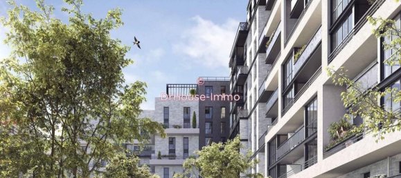 3 Schlafzimmer Wohnung in Suresnes, France, Nr. 165096 11