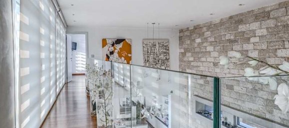 5 bedrooms Villa in Limassol, Cyprus No. 12090 13