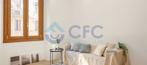 1 bedroom Apartment in Milan, Italy No. 323503 5