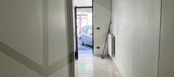 3 rooms Commercial property in Bari, Italy No. 18936 13