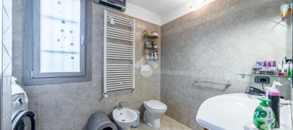 4-Zimmer Wohnung in Reggio Emilia, Italy, Nr. 6009 4
