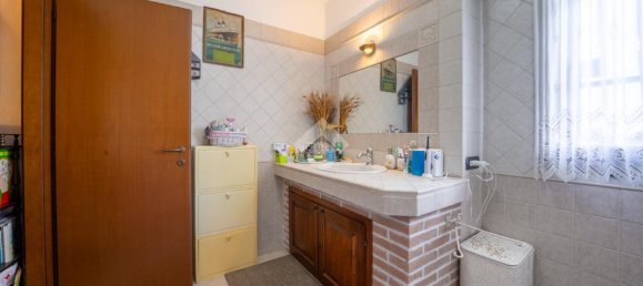 4-Zimmer Wohnung in Reggio Emilia, Italy, Nr. 6009 6