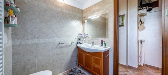4-Zimmer Wohnung in Reggio Emilia, Italy, Nr. 6009 2